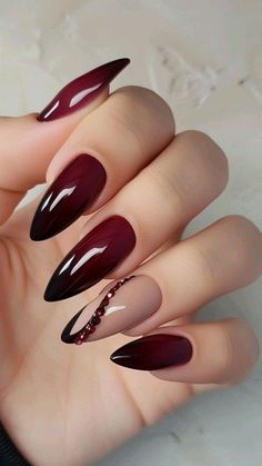 Maroon Nail Designs, Maroon Nails, Long Nail Designs, Chic Nails, Types Of Nails, Manicure E Pedicure, Stiletto Nails, Holiday Nails, Black Nails