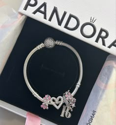 Pandora Forever Love Bracelet, 16 Birthday Wishlist, Pink Pandora Bracelet, Pandora Silver Bracelet, Pandora Jewlery, Xoxo Jewelry, Pandora Bracelet Charms Ideas, Girly Bracelets, Pandora Bracelet Designs