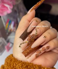 Bling Fall Nails, Gold Halloween Nails, Fall Long Nails, Fall Nails Long, Long Fall Nails, Nail Designs Bling, Beauty Nails Design