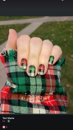 Color Street Christmas Combos, Color Street Christmas, Mani Inspiration, Christmas Nail Colors, Pedi Ideas, Christmas Mix, Fall Acrylic Nails