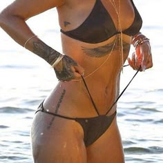 Inked Up: Rihanna Tattoos Rihanna Outfits, Underboob Tattoo, Rihanna Looks, Celebrity Skin, Rihanna Style, Rihanna Fenty, Celebrity Tattoos