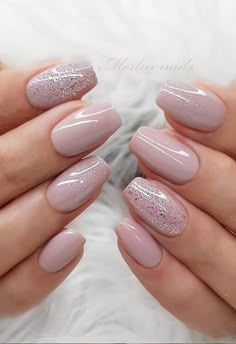 Nail Design Heart, February Nail Colors, Merlin Nails, Nail Colors 2023, Nail Inspo Trendy, Nail Ideas Pink, Nail Almond, Valentines Cute, Grey Nail