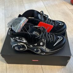 Men’s Size 6 Designer Black Sneakers With Boost Midsole, Designer Black High-top Sneakers For Streetwear, Designer Sneakers With Cushioned Footbed For Streetwear, Black Basketball Shoes With Speckled Midsole, Black Basketball Shoes With Speckled Midsole And Round Toe, Designer Black Sneakers With Round Toe, Supreme Shoes, Supreme Nike, Nike Sneaker