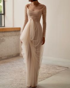 Weeding Dress Simple, Chana Marelus, Mode Tips, Wedding Dress Fabrics, Tulle Gown, Wedding Dress Styles, Elie Saab, Mode Inspiration, Fancy Dresses