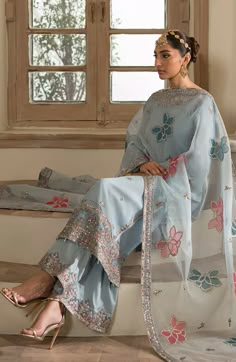 Raw Silk Embroidery Suits, Pastel Blue Indian Outfit, Tassels On Sleeves, Ombre Pakistani Dress, Silk Indian Suits, Organza Pakistani Suits, Pakistani Formal Wear, Organza Salwar, Dupatta Designs