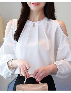 Mode Kimono, Women Blouses Fashion, Fancy Tops, Fashion Tops Blouse, Sleeves Designs For Dresses, Trendy Fashion Tops, Shirts Women Fashion, Pretty Blouses, Classy Dress Outfits