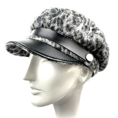 Leopard sailor cap made in wool fabric with a black leather visor. Adorned with a black strap and old silver buttons. Elegant sailor cap for winter. Cut and sewn on the bias with a quality 100% wool fabric and finished with a very light cotton lining. The length of the visor is 4.5 centimeters. The back of the cap has a small eco-leather belt to adjust the measurement up to three centimeters less. It adapts very well to the head. For its production we use top quality fabrics, reinforcements to g Adjustable Visor Beret For Winter, Leopard Hat, Sailor Cap, Wool Caps, Pork Pie, Leopard Animal, Silver Buttons, Felt Hat, Top Hat