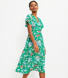 Simple Midi Dress, Dresses Everyday, Flowy Midi Dress, Feminine Romantic, Special Occasion Outfits, Spring Fashion Trends, Pleated Midi Dress, Best Wedding Dresses, Women Maxi