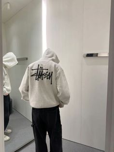 #Stussy Best Streetwear Brands, Stussy Men, Stussy Hoodie, Desain Buklet, Casual Outfit Inspiration, Street Style Outfits Men, Guys Clothing Styles, Mia 3, Cool Outfits For Men