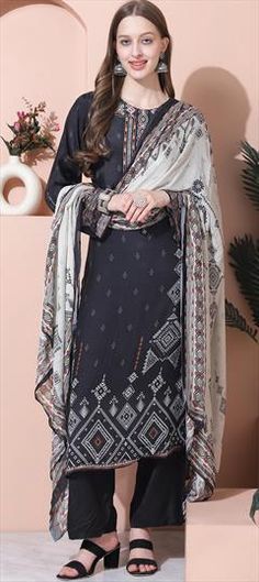 Black and Grey color Salwar Kameez in Muslin fabric with Thread work Party Wear Salwar Kameez, Party Wear Salwar, Suit Salwar, Pant Suit, Muslin Fabric, Thread Work, Straight Pants, Grey Color, Salwar Kameez