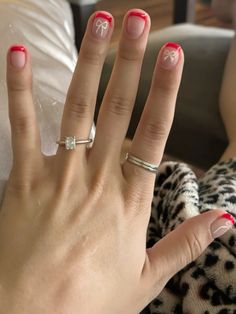 red french tips with bows Red French Tip Short Nails, French Nails With Bow, French Tip Short Nails, French Tip Short, Red French Nails, Red French Tips, Red French Tip, Glitter French Tips, Red French