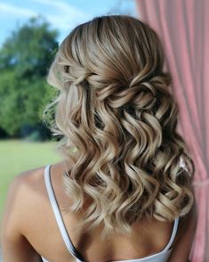 Wedding hairstyles, bridal hair, bridesmaid updo, bridesmaid half up half down, half up hair Bridemaids Hairstyles, Half Up Half Down Hairstyle, Cute Prom Hairstyles, Down Hairstyle, Wedding Hair Half, Bridesmaid Hair Makeup, Prom Hairstyles For Short Hair, Homecoming Hair Down, Wedding Hair Inspiration