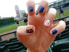 detroit tigers nails Detroit Tigers Nails, Sports Nail Art, Sports Nails, Detroit Redwings, Detroit Sports, Girlie Style, Detroit Tigers, Red Wings