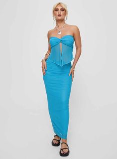 Saracho Set Blue Blue Ruched Bandeau Tube Top, Blue Ruched Sleeveless Tube Top, Blue Ruched Fitted Tube Top, Fitted Ruched Blue Tube Top, Fitted Blue Ruched Tube Top, Midi Skirts Style, Fleece Dress, Outerwear Outfit, Curve Dresses