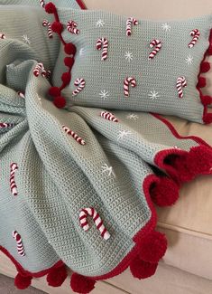 Candy Cane Christams blanket and matching cushion Crochet pattern by KATE EASTWOOD Confection Au Crochet, Blanket Ideas, Navidad Diy, Christmas Crochet Patterns, Christmas Blankets, Blanket Patterns, Fun Crochet Projects, Diy Crochet Projects