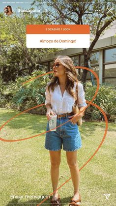 Short Outfits 2023, Modest Summer Shorts Outfits, Look Short Jeans Dia, Modest Summer Outfits Shorts, Modest Shorts Outfits, Look Short Jeans, Bermuda Shorts Outfit, Looks Summer, Estilo Clean