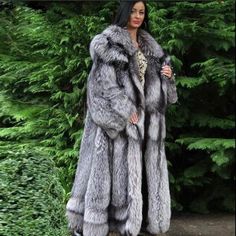 MADE-TO-ORDER ONLY. ALLOW US 5-6 WEEKS FOR DELIVERY   MADE IN CANADA MEASUREMENTS : SIZE: 16 LENGTH: 36" BACK ACROSS: 20" SLEEVES: 30-24" BUST: 48 INSIDE ARMPIT TO ARMPIT: 26" SWEEP: 65" Fur Costume, Mink Coats, Fur Mitten, Gold Fox, Fox Coat, Full Length Coat, Fur Hood Coat, Fox Fur Coat, Vintage Fur