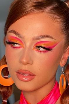 Disco Makeup, Artsy Makeup, 80s Makeup, Orange Makeup, Eye Makeup Designs, Dope Makeup, Edgy Makeup, Creative Eye Makeup, Eye Makeup Art