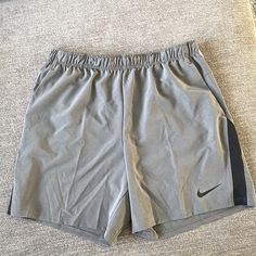 Brand New With Tags Men’s Nike Dri Fit Shorts. Grey And Black. Size Xxl. Workout Shorts Men, Workout Shorts For Men, Gray Shorts Outfit, Grey Shorts Outfit, Guys Shorts, Gym Shorts Men, Short Nike, Nike Basketball Shorts, Activewear Print