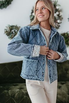 Keep warm and stylish in THE GENTRY QUILTED DENIM JACKET. Its quilted design adds a unique touch, while the front pockets keep your hands cozy. Cute and trendy, this jacket is perfect for the fall season. Paired with THE SARA SET IN CREAM Long sleeve Collared Snap buttons Front pockets Self 85% cotton 15% polyester Lining 100% cotton Runs true to size. Small (0-4), Medium (6-8), Large (10-12), Extra Large (14-16). Model is 5'5" and wearing a small. Check out our try on video! Quilted Denim Jacket, Happy Threads, Summer Goddess, Quilted Denim, Pink Desert, Exclusive Clothing, Nursing Friendly, Fit Check