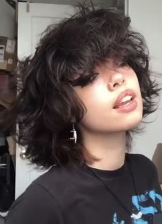 short fluffy haircuts girl short fluffy haircuts with bangs short fluffy hairstyles male short fluffy hair girl alt short fluffy hair non binary tomboy short fluffy haircuts fluffy haircuts female tomboy short fluffy haircuts tutorial Fluffy Hairstyles, Short Fluffy Hair, Androgynous Hair, Alternative Hair, Aesthetic Things, Fluffy Hair