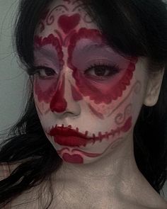 Heart Skull Makeup, Heart Halloween Makeup, Creative Makeup Looks Halloween, Pink Catrina Makeup, Creative Pink Makeup, Halloween Pretty Makeup, Art Makeup Creative, Halloween Makeup Looks Cute, Cool Makeup Looks Creative Halloween