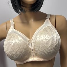 Nwot Bali Bra S40d.This Is In A Cream Color With Stitching Coming Down For A Nice Fit.This Has A Floral Pattern The Straps Are Adjustable And The Band Has A Nice Stretch To It.This Is A Wireless Exstreamly Soft And Little Padding Partially Lined Full Cup Nursing Bra, Bali Bra, Bali Bras, Bra Panty, Bra And Panty Sets, The Band, Cream Color, Women's Intimates, Floral Pattern