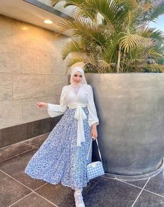 Maxi Dress With Hijab, Stylish Modest Outfits, Summer Hijab Outfits, Dress With Hijab, Outfits With Skirts, Modest Outfits Muslim, Skirts 2023, Outfits Skirts