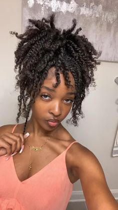 Neo Soul Hairstyles, Fluffy Mini Twist, Small Boho Twists Black Women, Boho Mini Twists Natural Hair, Burgundy Mini Twists, Boho Mini Twists With Extensions, Side Part Mini Twist, Mini Twist With Bangs, Boho Twists Short