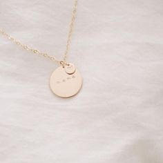 Mama Necklace - Stella & Tide