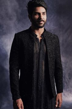 Black Wedding Kurta For Men, Black Sangeet Outfit Men, Men Ethnic Wear India, Sangeet Outfit For Men, Varun Chakkilam, Full Sleeves Design, Sherwani For Men Wedding