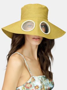 Pearl framed see through eye embellishment, cotton canvas bucket hat. Sheer Bucket Hat, Ralph Lauren Bucket Hat, Bucket Hat Fashion, Oversized Hat, Summer Hot, Styling Accessories, Stylish Hats, Avant Garde Fashion, Bronze Age