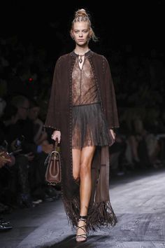 Valentino Ready To Wear Spring Summer 2016 Paris - NOWFASHION Ready To Wear Collection, Paris Fashion Week, Vest Jacket