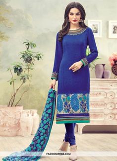 Prachi Desai, Salwar Suits Party Wear, Straight Suit, Salwar Kamiz, Salwar Kameez Online, Led Dress