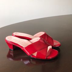 - Designer = Taryn Rose -Size = 6m. Trunk 48 - Msrp = $200 - Heel Height = 4.5cm Taryn Rose Glossy Patent Leather 6m Slip On Slippers. - Padded Leather Insole And Leather And Rubberized Outsole. - Genuine And Authentic Or Your Money Back. Trunk 48 Fitted Red Sandals For Spring, Red Almond Toe Sandals For Summer, Slip On Slippers, Toe Slippers, Rose Shoes, Open Toe Slippers, Trunk, Patent Leather, Open Toe