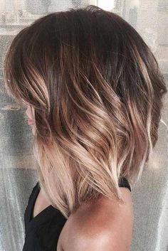 Bob Lung, Hair Color Flamboyage, A Line Haircut, Rambut Brunette, Short Ombre Hair, Brunette Balayage, Short Hair Balayage, Trendy Hair Color