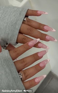 Paznokcie Hello Kitty, Kutek Disney, Girly Acrylic Nails, Classy Acrylic Nails, Almond Nails Designs, Makijaż Smokey Eye, Pink Acrylic Nails, Square Acrylic Nails