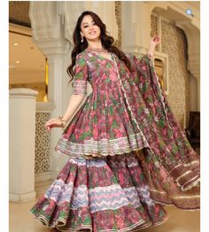 Designer Indian Outfits, Fancy Sarees Party Wear, Desi Fashion Casual, Dress Design Patterns, Traditional Indian Outfits, Sleeves Designs For Dresses, Sarees Party Wear, Designer Party Wear Dresses