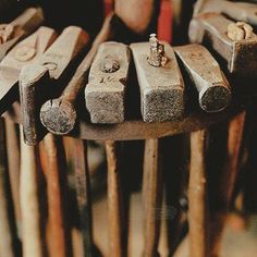 an old typewriter with lots of wooden handles