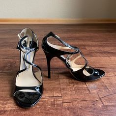 - Designer = Jimmy Choo London. - Size = 8.5m (38.5). Trunk 37 - Made In Italy . - Msrp =$795 - Glossy Black Genuine Patent Leather Women’s Size 8.5m Open Toe Strappy Sandals.4 - Light Weight. - Heel Height= 4”Inches (10.2cm) - Genuine And Authentic Or Your Money Back. Trunk 37 Black Strappy Sandals, Jimmy Choo Shoes, Strappy Sandals, Jimmy Choo, Shoes Women Heels, Trunk, Patent Leather, Leather Women, Open Toe