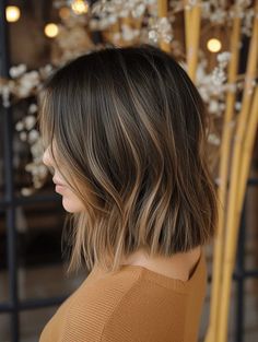 Bob Haircut With Balayage Brunettes, Dark Brown Bob With Highlights Straight, Brown Bob With Lowlights, Fall Hair Chocolate Brown, Baylage Highlights On Brown Hair, Short Brunette Hair With Lowlights, Brunette Bob Highlights, Brunette Balayage Bob Hair, Mid Length Hair Highlights