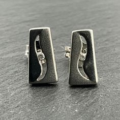 Vintage Sterling Silver Diamond Stud Earrings, Stamped 925, Earring Drop Length 11.0mm, Earring Width 5.8mm, Weight 1.81 Grams, Secure Butterfly Backs, Lovely Condition Earring Drop, Diamond Stud Earrings, Diamond Stud, Silver Diamonds, Diamond Earrings Studs, Diamond Studs, Sterling Silber, Jewelry Earrings Studs, Vintage Sterling Silver