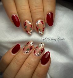 🍒🍒 Poppy Nails Art, Christmas Floral Nails, Pointsetta Nail Design, Floral Acrylic Nail Designs, Red Nails Design Ideas, Poinsettia Nails, Red Floral Nails, Nail Designs Floral, Poppy Nails