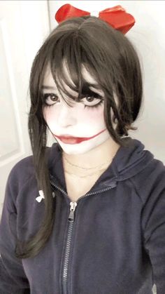 Tiktok-ehmayidk Insta-ehmayidk #creepypasta #creepypastacosplay #creepypastafanart #creepypastafandom #creepycore #jeffthekiller #ninathekiller #ninathekillercosplay #cosplay #makeup #scarystories Creepy Pasta Cosplay, Jeff The Killer Makeup, Emo Halloween Costumes, Spooky Cosplay, Scary Spaghetti, Creepypasta Cosplay