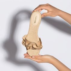 With the same easy feel of our favorite flat sandal slide, the new Ivy Ruffle adds an element of pep and flourish with an elegant ruffle on this bestselling style. Product Details: Beige Raffia Fabric Open round toe Finely crafted leather sole for support, durability, and comfort Insole with memory foam cushion and hot stamp logo Peel off the protector before using your shoe Handmade in Brazil Hot Stamp, Beige Flats, Raffia Sandals, Stamp Logo, Resort Outfit, Makeup Travel Case, Vanessa Mooney, Flat Mules, The Protector