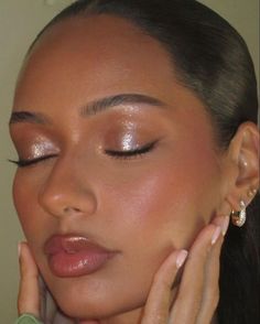 Mekap Mata, Formal Makeup, Smink Inspiration, Makijaż Smokey Eye, Dope Makeup, Glowy Makeup, Makeup Pictures, روتين العناية بالبشرة, Prom Makeup