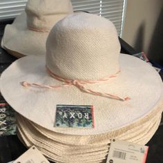 New With Tags. Lightweight Beachy Hat For Poolside, White Bucket Sun Hat For Beach, White Sun Hat For Summer Travel, White Bucket Hat For The Beach, White Brimmed Boater Hat For Travel, White Lightweight Vacation Hat, White Lightweight Hat For Vacation, Casual White Boater Hat With Flat Brim, White Vacation Hat, One Size Fits Most