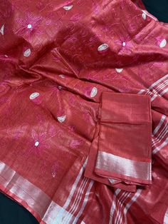 Pure Linen By linen Red and Pink Embroidery Saree with Zari Borders |  Zari Work and Tassels | Linen Sarees | Kaash Collection - Kaash Collection Luxury Linen Saree, Pink Embroidery Saree, Saree Floral, Pink Embroidery, Linen Saree, Embroidery Saree, Blouse Material, Zari Work, Linen Blouse