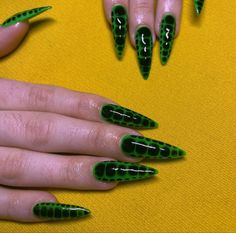 Neon Green Black Nails, Black And Neon Green Nails, Black And Neon Nails, Goblin Queen, Green Acrylic Nails, Pointy Nails