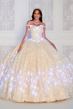 Bolero Jacket Included, Lights Included Quinceanera Bouquet, Poofy Skirt, Quince Dress, Princess Gown, Princess Ball Gowns, Pipe Dream, Ball Gown Skirt, Prom Designs, Sweet 16 Dresses